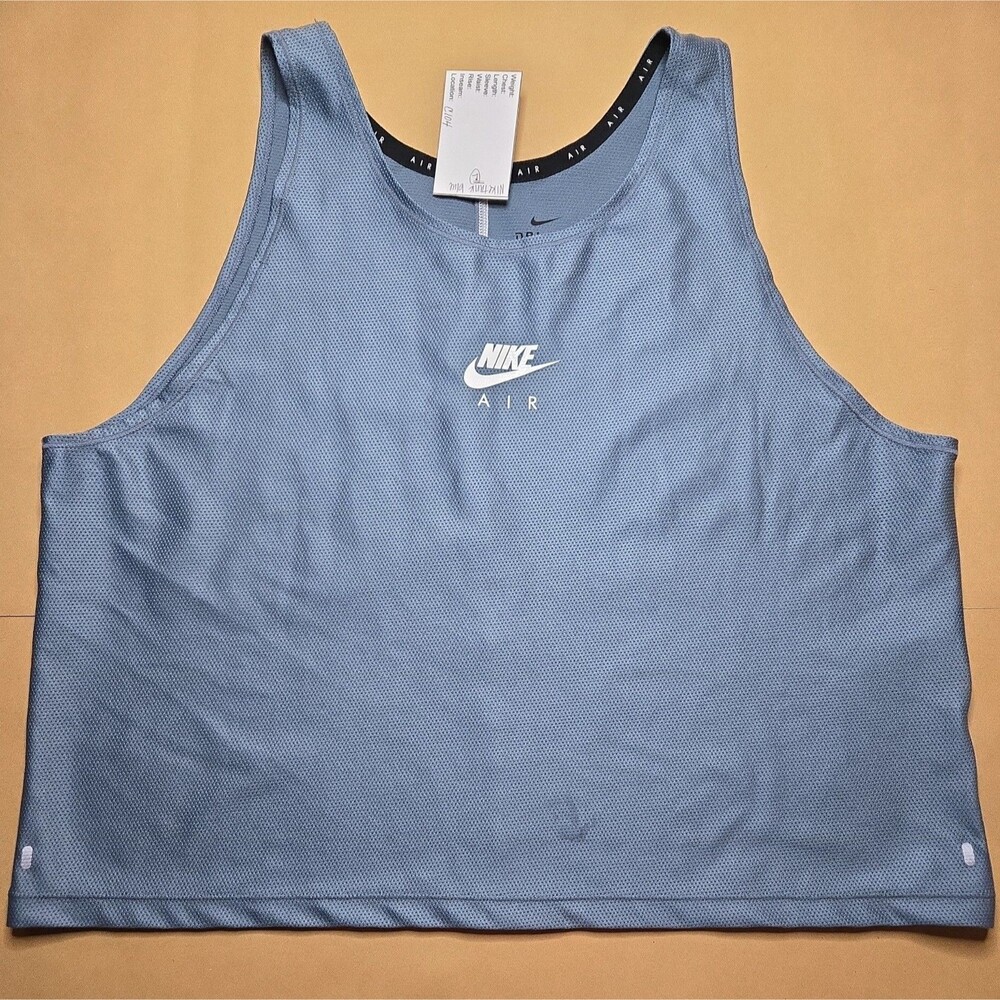 Nike Air Women’s light blue Tank Top Dri-Fit Size Large Tank Top Shirt